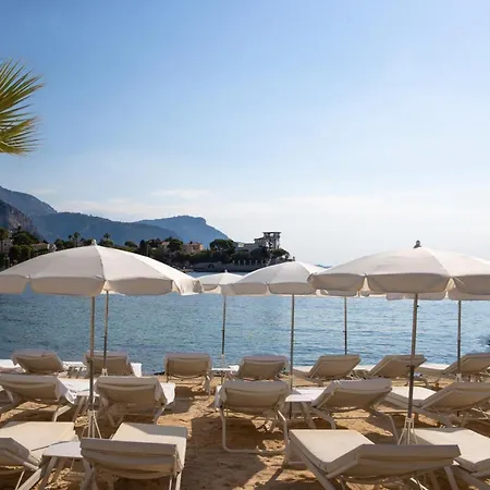Ξενοδοχείο Royal-riviera
