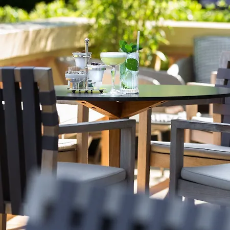 Ξενοδοχείο Royal-riviera 5*