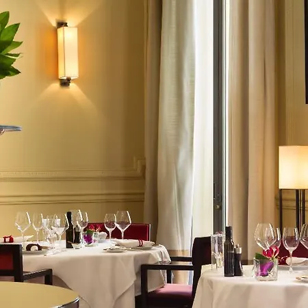 Royal-riviera Ξενοδοχείο 5*